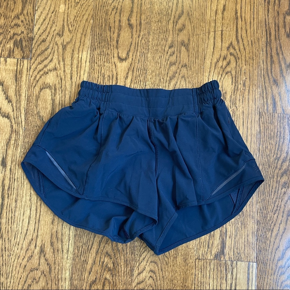 LULULEMON: SHORTS
